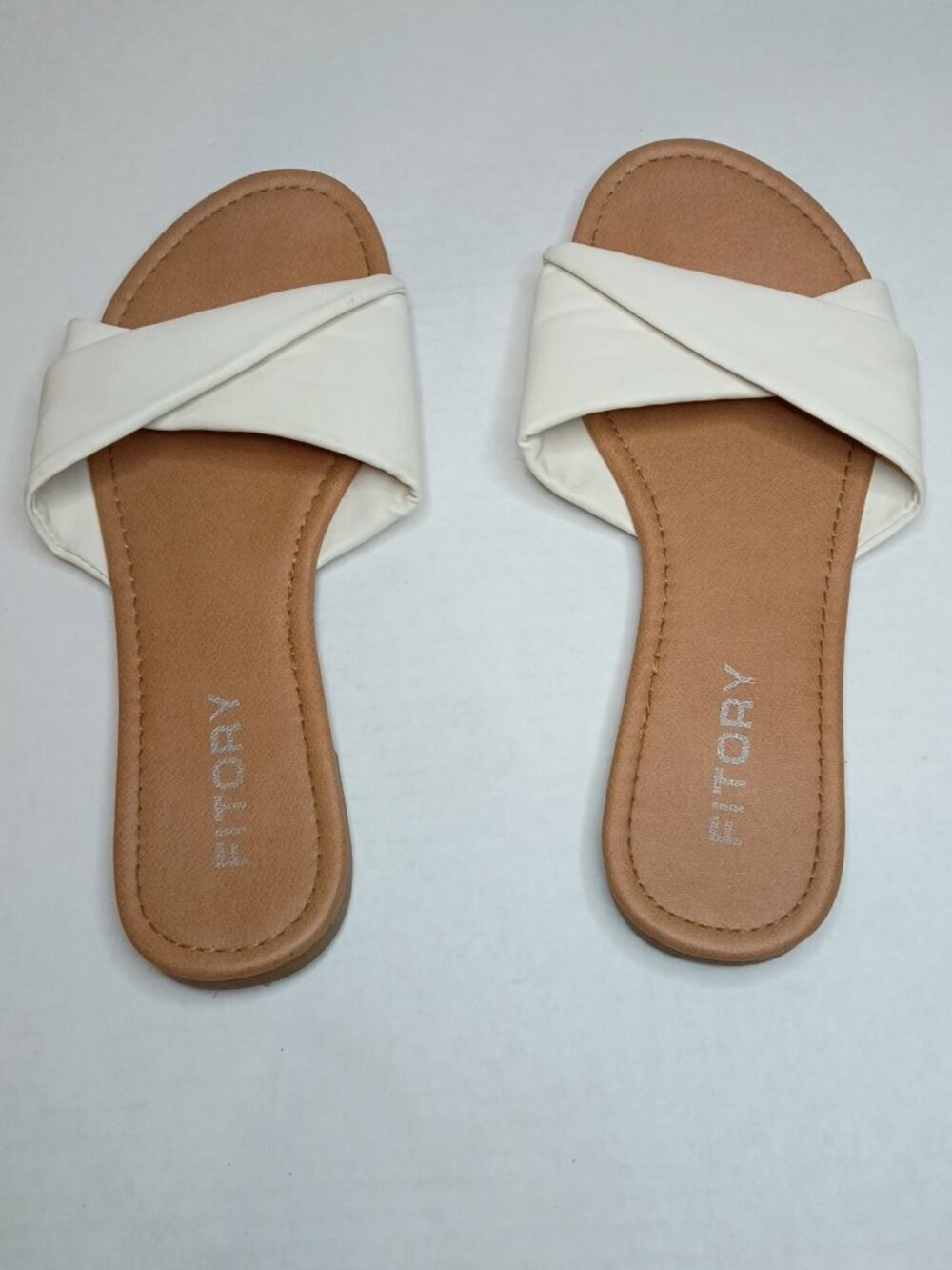 FITORY White Crossover Flat Slide Sandals Women’s Size 7